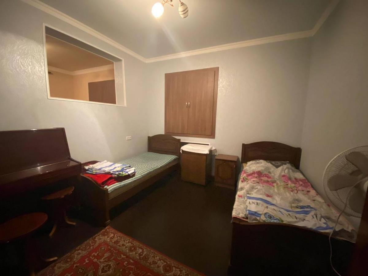 Hero Hostel Erivan Dış mekan fotoğraf